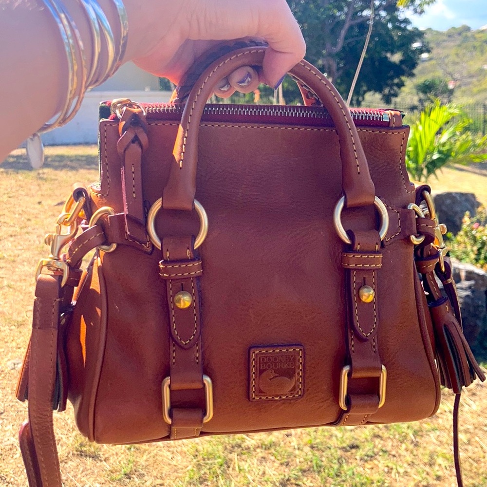 Caramel leather mini Dooney & Bourke